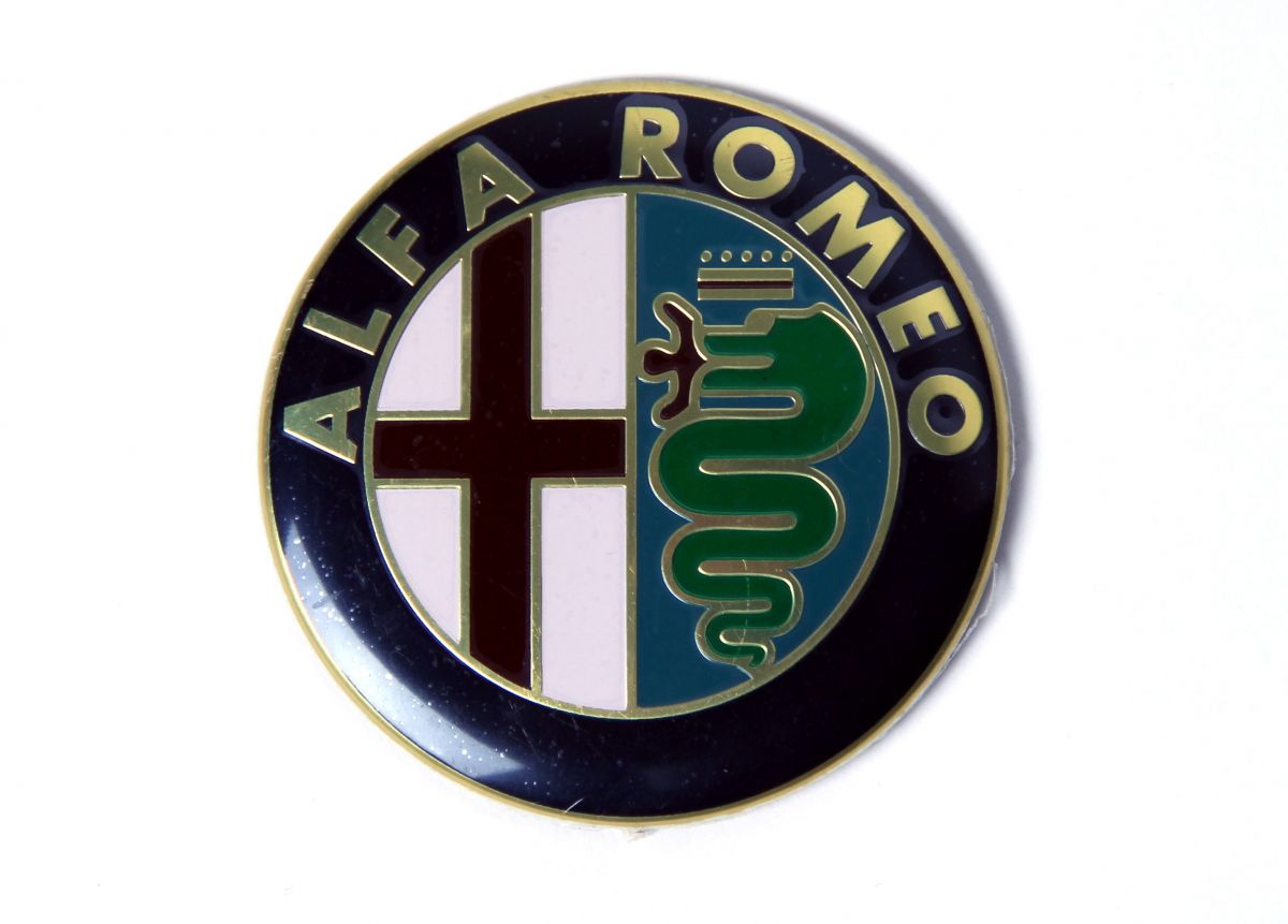 Alfa romeo эмблема